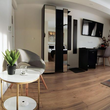 Casa Emilia Hotel Hunedoara Kamer foto