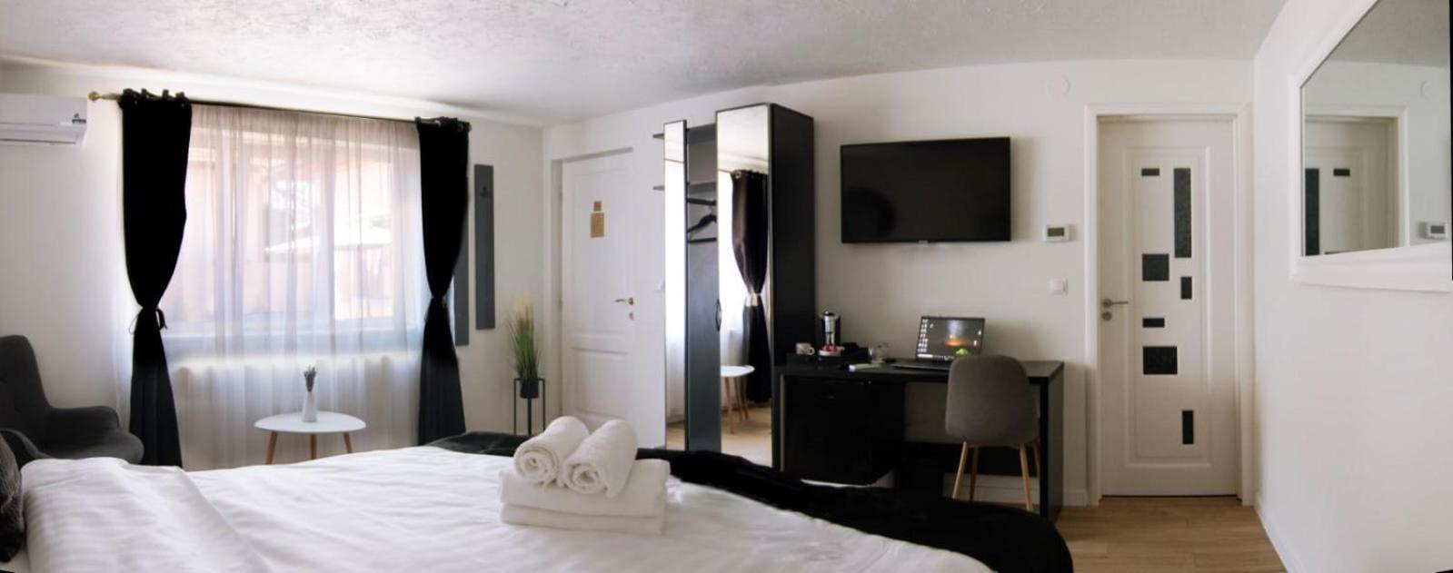 Casa Emilia Hotel Hunedoara Kamer foto